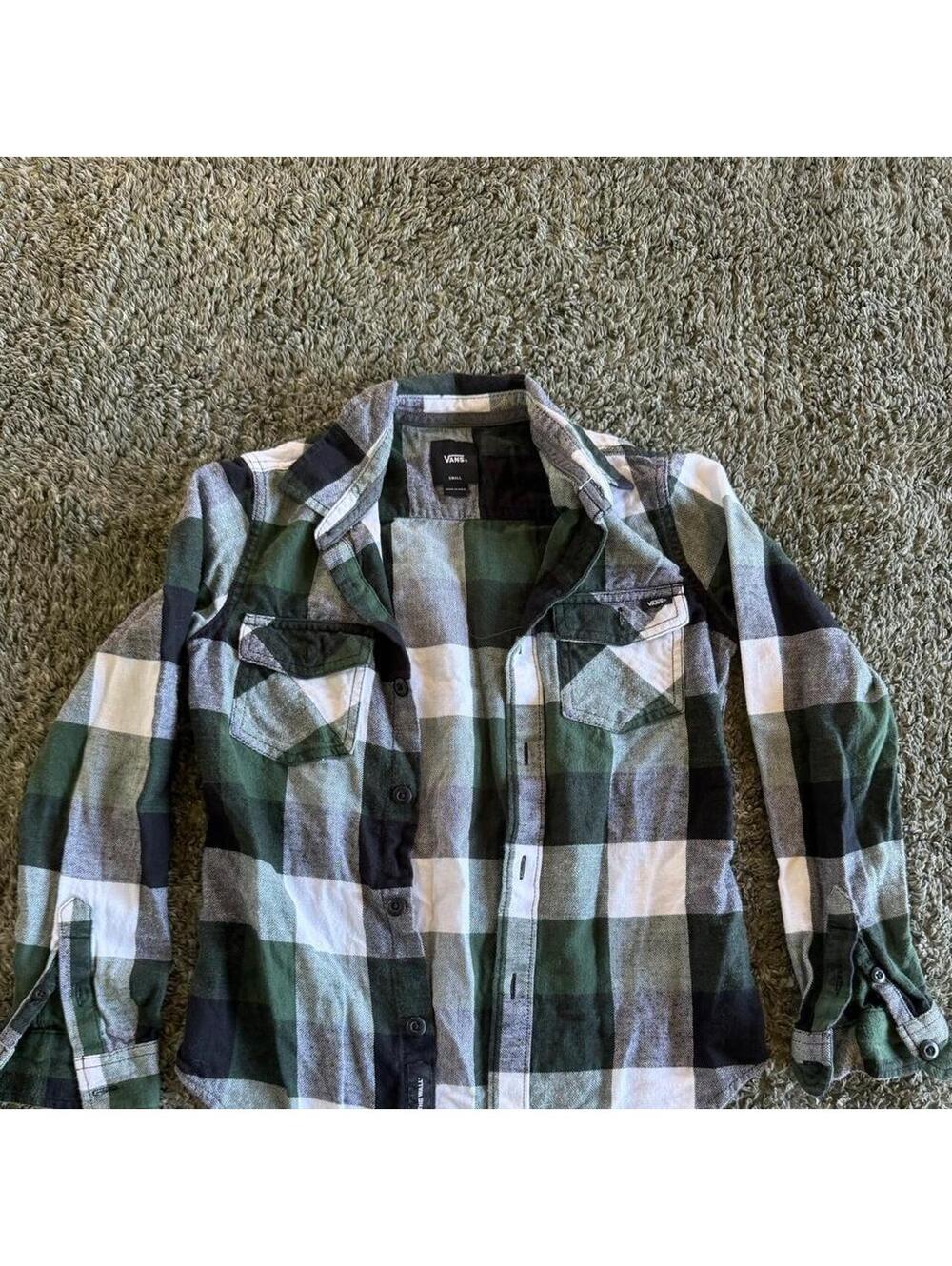 Vans Green and Black Plaid Button-Up Shirt Small